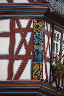 ИДШТАЙН драгоценный камень в короне ТАУНУСа