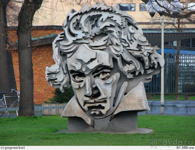 БОНН, Германия