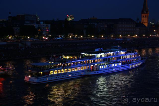 Дюссельдорфские витражи. Японский садик