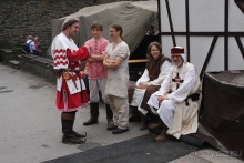 Альбом отзыва "Рыцари в Германии"