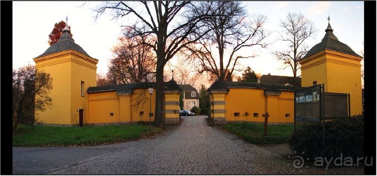 Дюссельдорфские витражи. Розовый замок