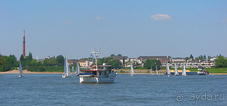 Дюссельдорфские витражи. Розовый замок