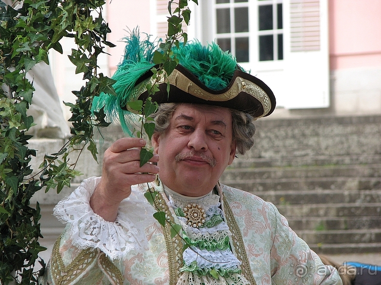 Дюссельдорфские витражи. Розовый замок