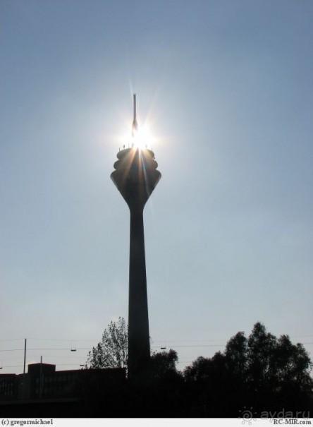 Дюссельдорфские витражи. Набережная Рейна