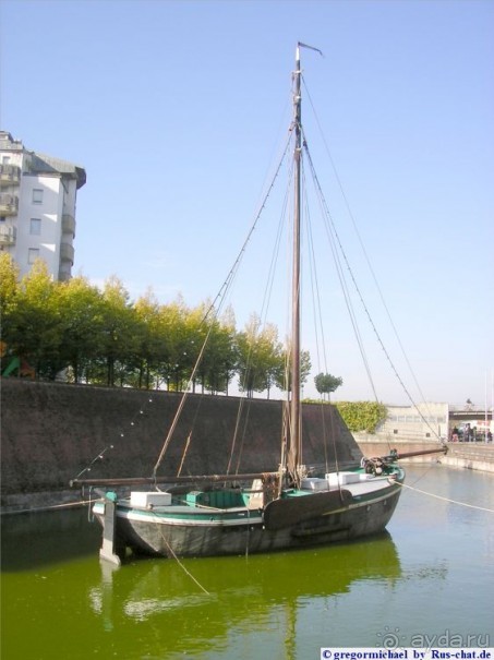 Дюссельдорфские витражи. Набережная Рейна