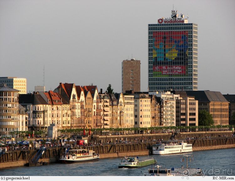 Дюссельдорфские витражи. Набережная Рейна