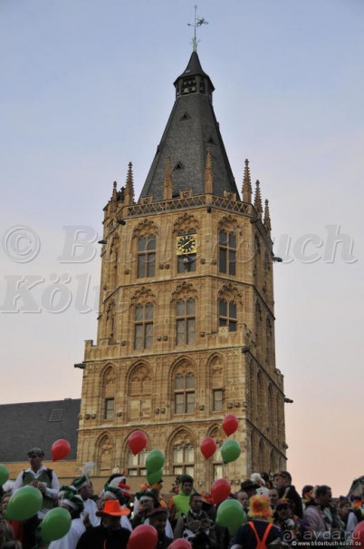 КЁЛЬНСКАЯ МОЗАИКА / РАТХАУС