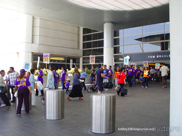 Оголтелого патриотизма песнь о родине (или в Полинезию наскоком через Лос-Анджелес.).
