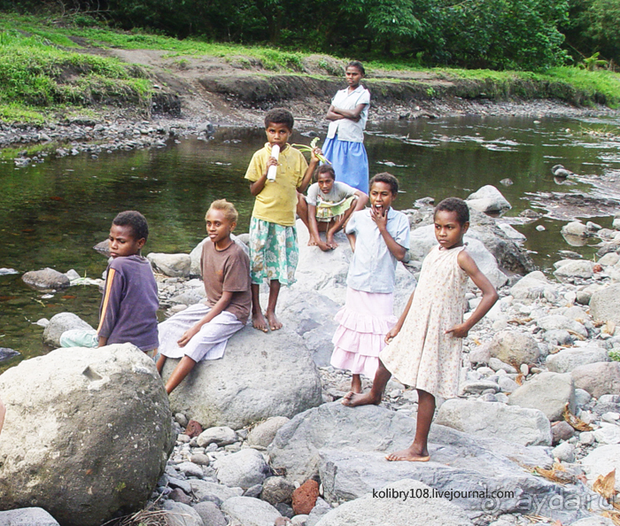 Водопад острова Танна (Вануату).