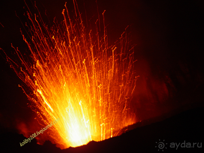 Вулкан Ясур (остров Танна). Вануату.