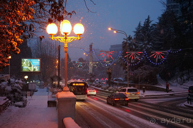 Мело, мело по всей земле...