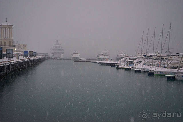 Мело, мело по всей земле...