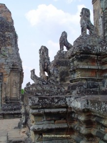 Долина тысячи лингамов и озеро Тонле Сап (Камбоджа).