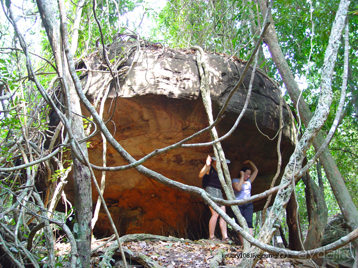 Долина тысячи лингамов и озеро Тонле Сап (Камбоджа).