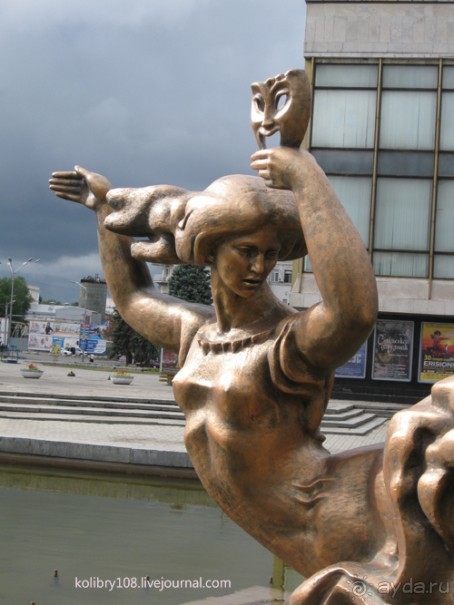 Чуден Днепр при тихой погоде...