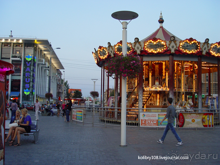 Чуден Днепр при тихой погоде...