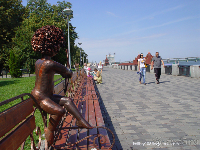 Чуден Днепр при тихой погоде...