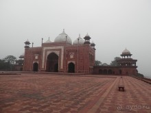 Агра.
