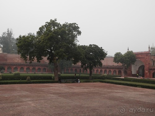 Агра.