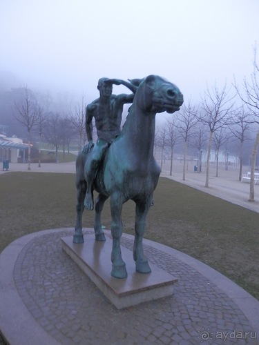Баден - замок Раухенштайн, улицы, и немного Вены