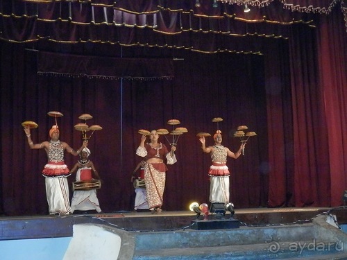 Шри-Ланка - национальные танцы и храм Зуба Будды