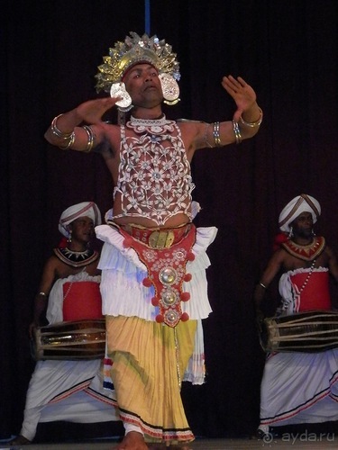 Шри-Ланка - национальные танцы и храм Зуба Будды