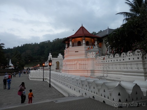 Шри-Ланка - национальные танцы и храм Зуба Будды