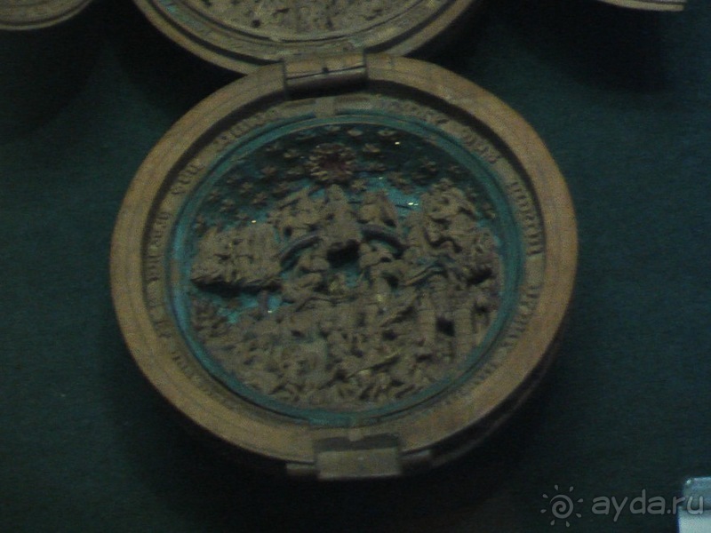 Лош - Шеверни - Париж