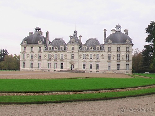 Лош - Шеверни - Париж