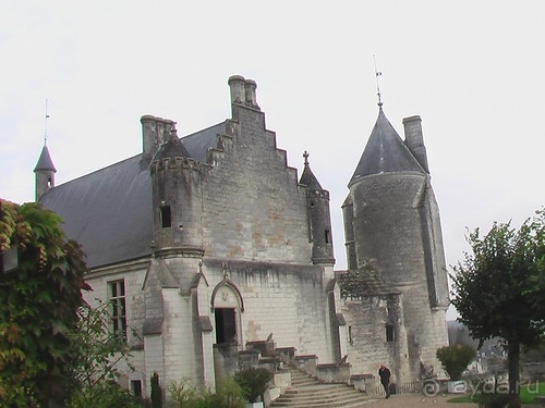 Лош - Шеверни - Париж