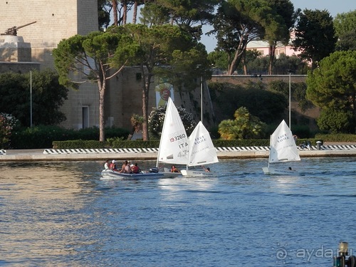 Бриндизи - Италия, Бари