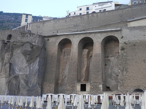 Альбом отзыва "Сорренто"