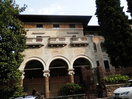 Бергамо - из верхнего города в нижний