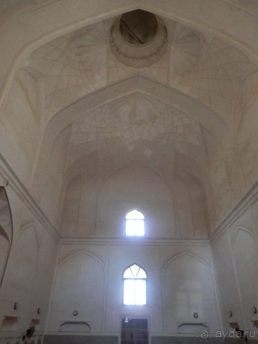 Парки, мавзолеи, рынки и музеи Бухары