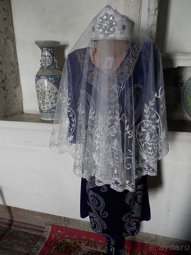 Парки, мавзолеи, рынки и музеи Бухары