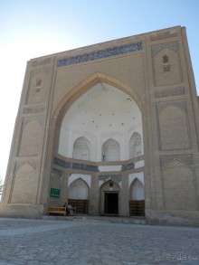 Парки, мавзолеи, рынки и музеи Бухары