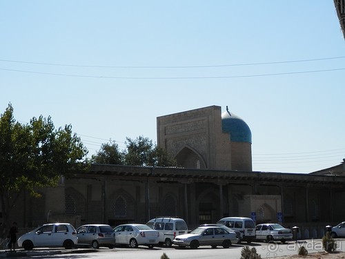 Парки, мавзолеи, рынки и музеи Бухары