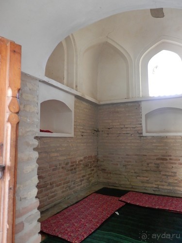 Парки, мавзолеи, рынки и музеи Бухары