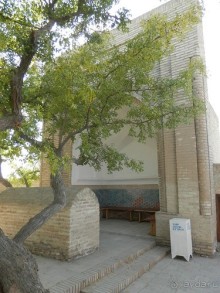 Парки, мавзолеи, рынки и музеи Бухары