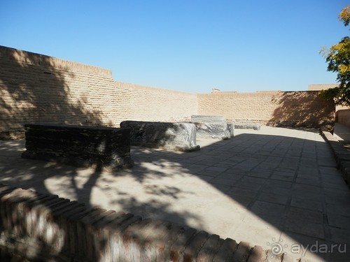 Парки, мавзолеи, рынки и музеи Бухары