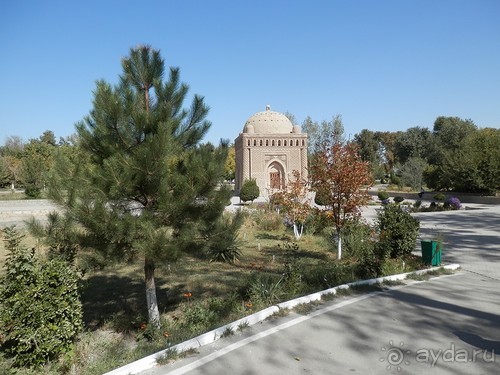 Парки, мавзолеи, рынки и музеи Бухары