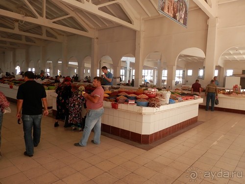 Парки, мавзолеи, рынки и музеи Бухары