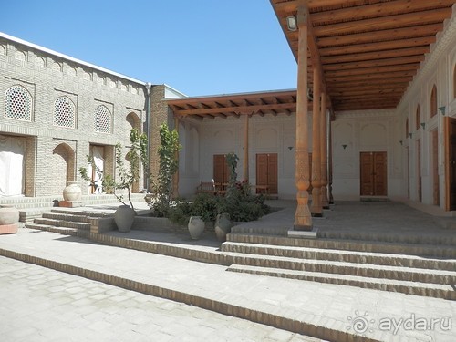 Парки, мавзолеи, рынки и музеи Бухары