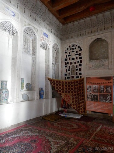 Парки, мавзолеи, рынки и музеи Бухары