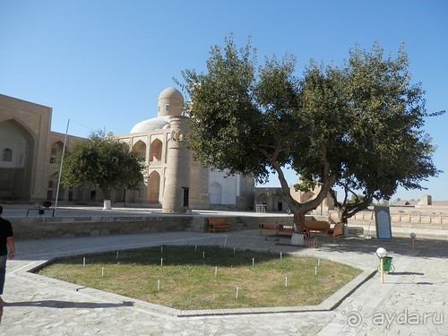 Парки, мавзолеи, рынки и музеи Бухары