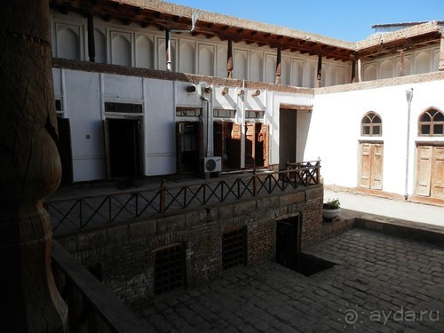 Парки, мавзолеи, рынки и музеи Бухары