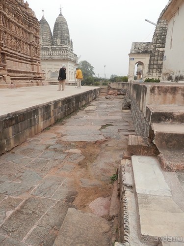 Джайнские храмы Кхаджурахо