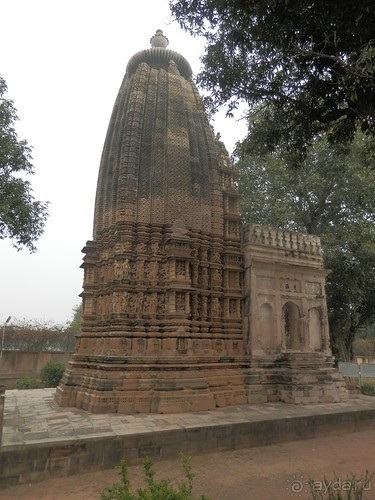 Джайнские храмы Кхаджурахо