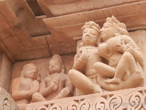 Джайнские храмы Кхаджурахо