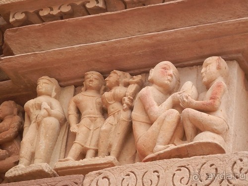 Джайнские храмы Кхаджурахо